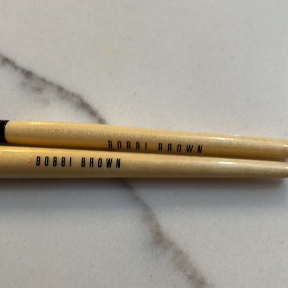 Bobbi Brown Eye shadow and Eye Contour Brushes Set of 2pc. Pre2019 natural hair - Picture 2 of 10